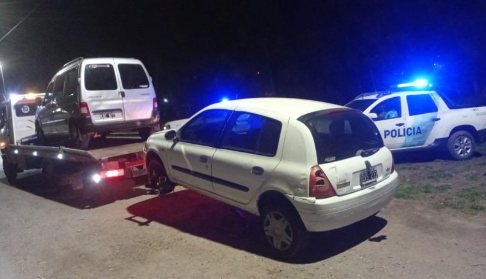 Dos detenidos y vehículos secuestrados en control vial de Quequén