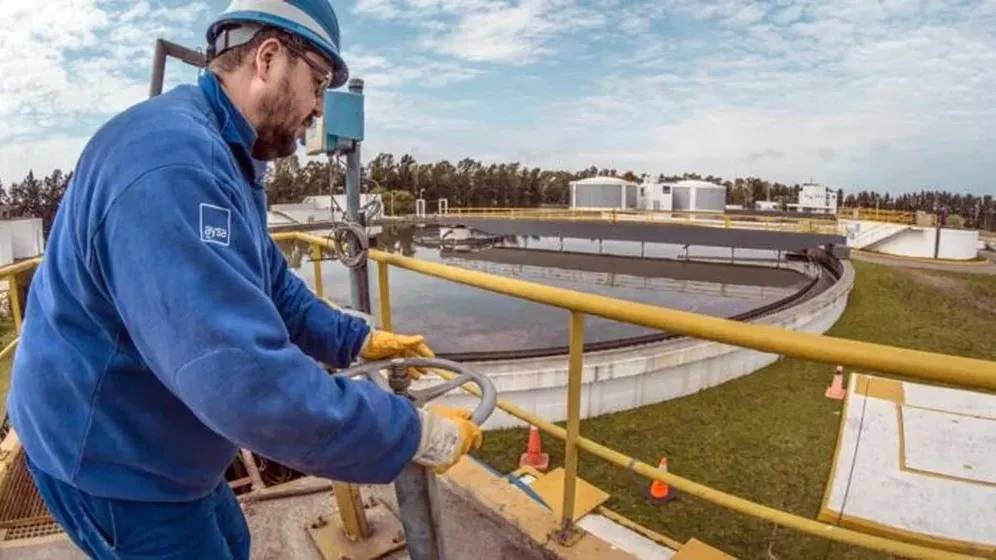 Funcionarios bonaerenses rechazan privatización de AySA en audiencia del ERAS