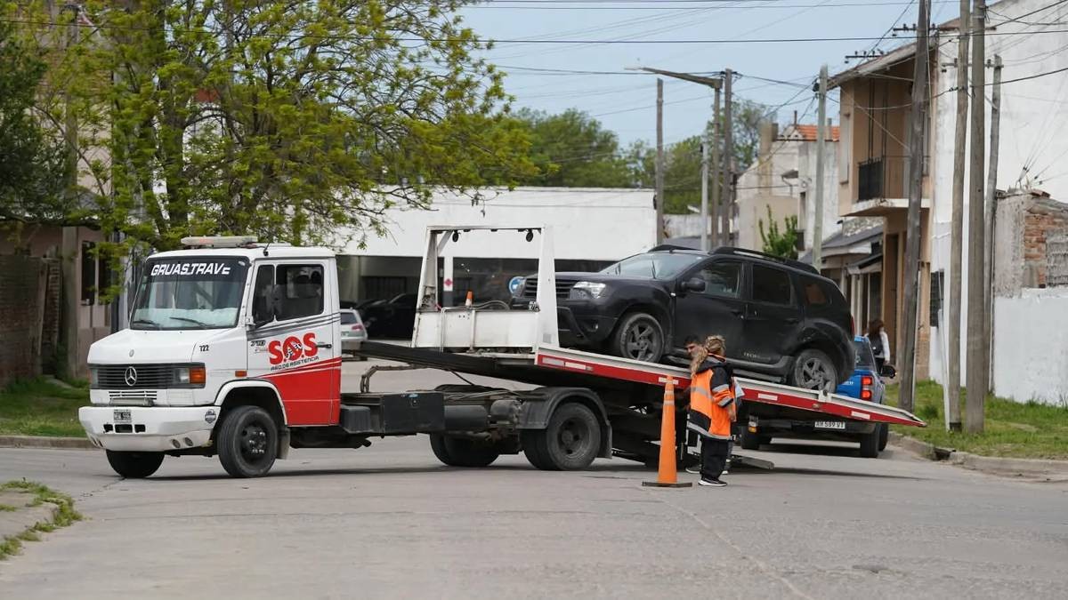 Secuestran una Renault Duster tras un choque en la calle 61 y 40