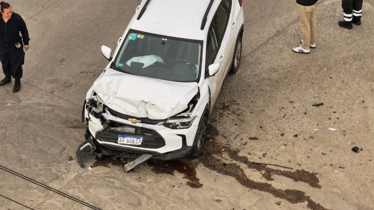Choque entre dos camionetas en la ruta 88 dejó a una mujer herida