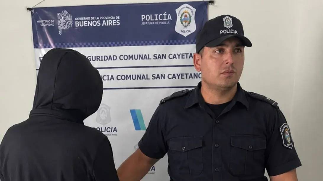 Operativos policiales paralelos terminan con la detención de dos jóvenes en la región