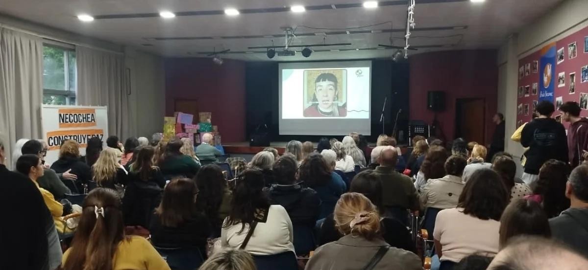 La Asociación Alfredo Marcenac conmemoró dos décadas de labor por la paz