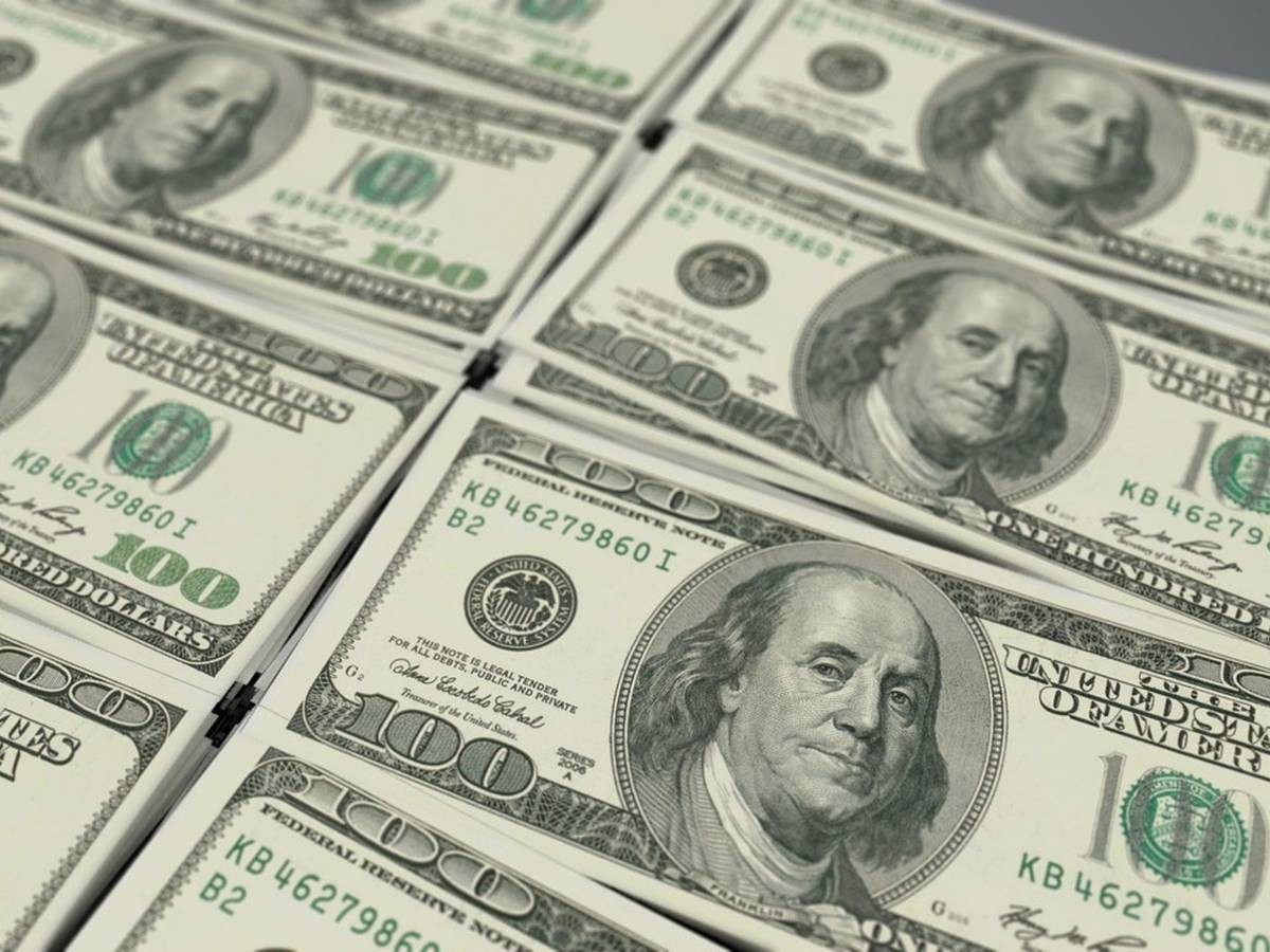 El dólar oficial subió a 1.550 pesos y el riesgo país superó los 700 puntos